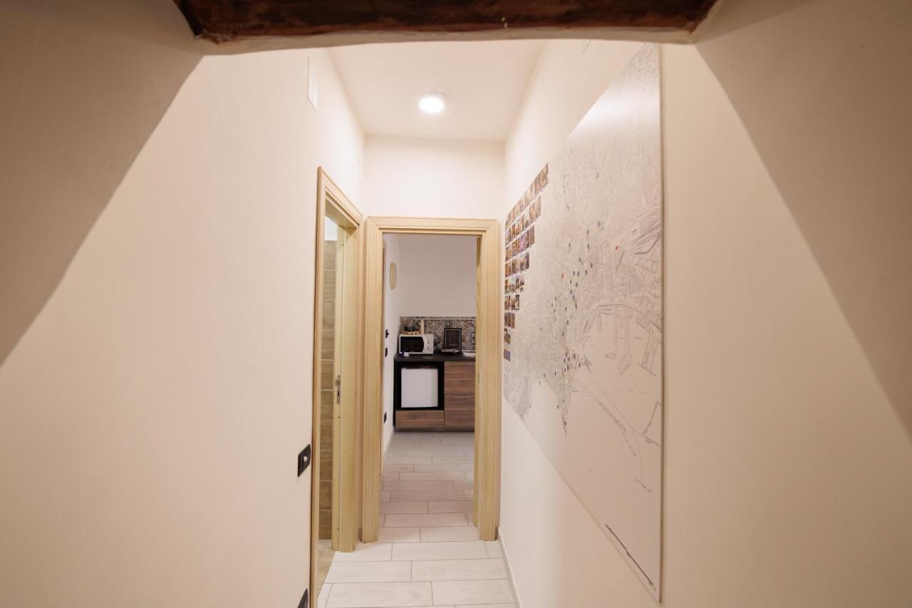Legno Suite By HouseinNápoly Kültér fotó