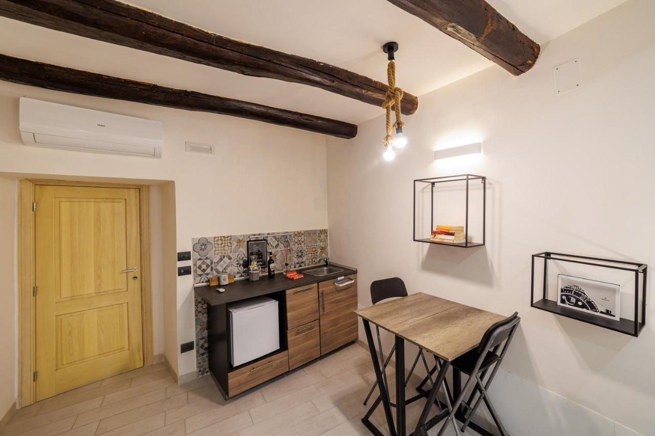 Legno Suite By HouseinNápoly Kültér fotó
