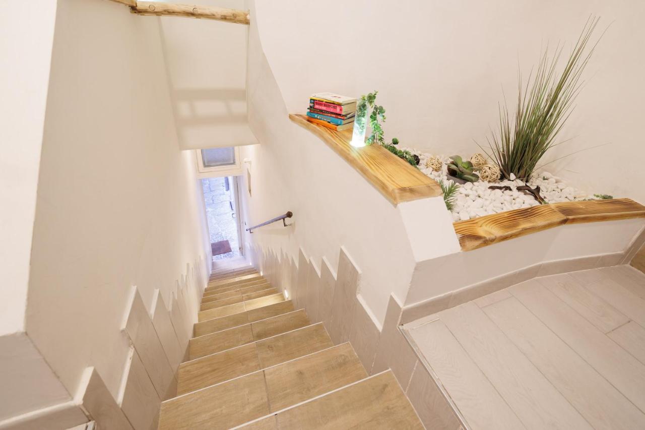 Legno Suite By HouseinNápoly Kültér fotó