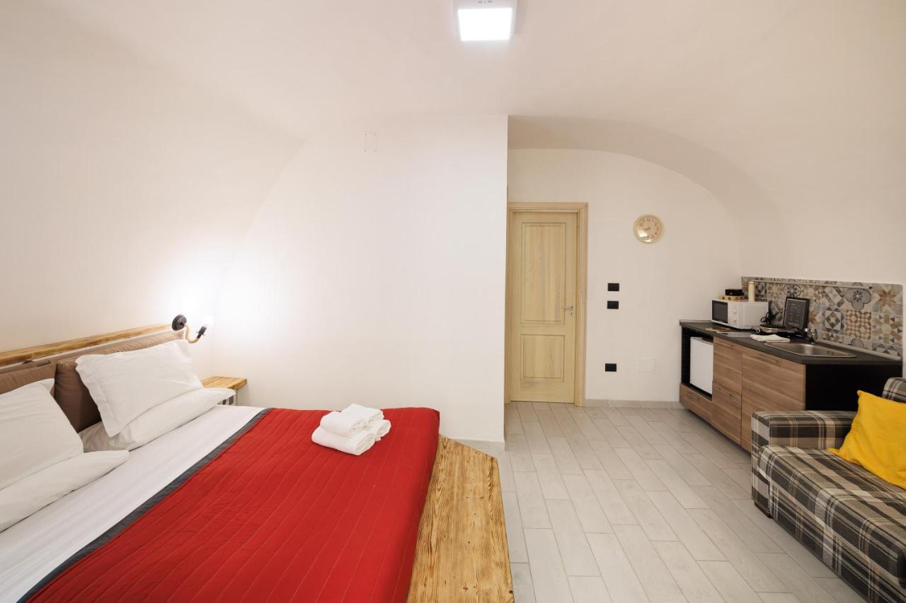 Legno Suite By HouseinNápoly Kültér fotó