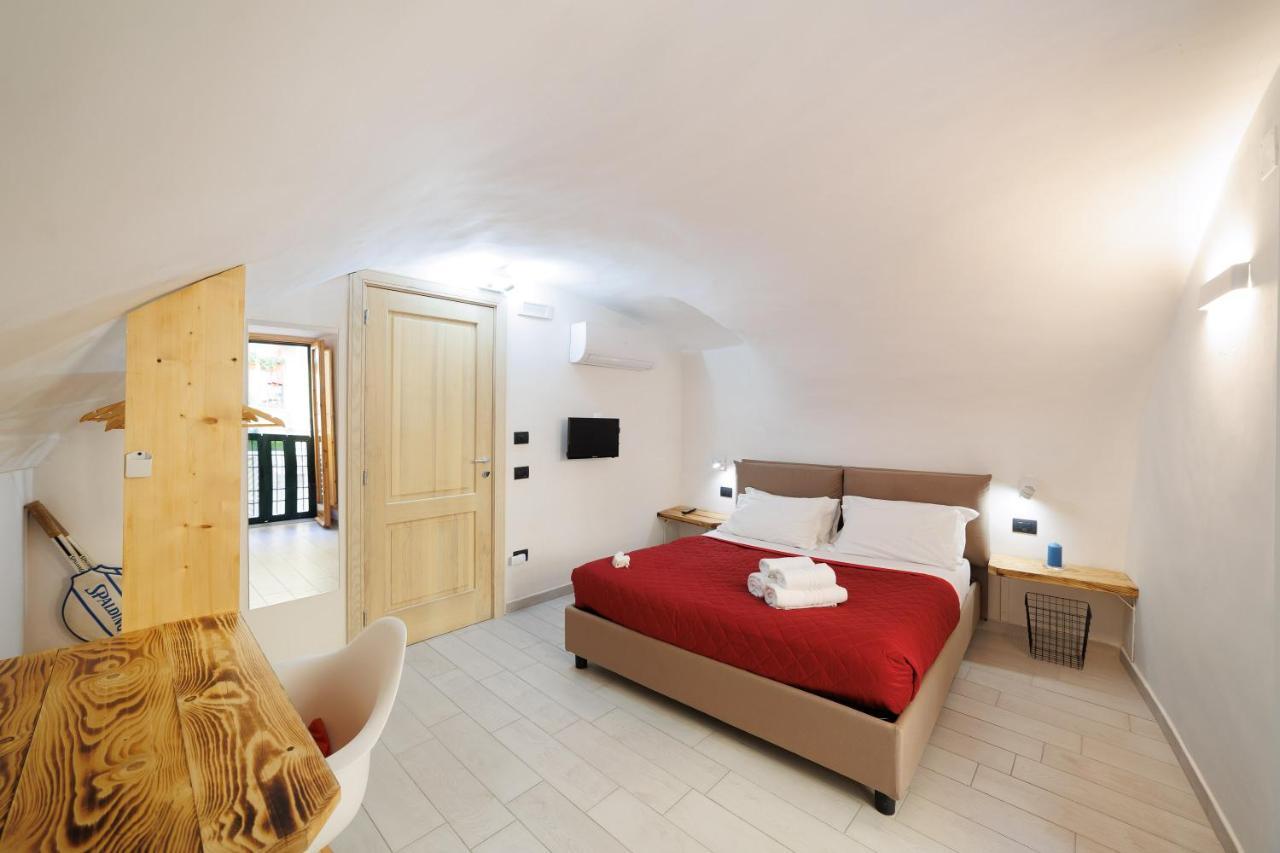 Legno Suite By HouseinNápoly Kültér fotó