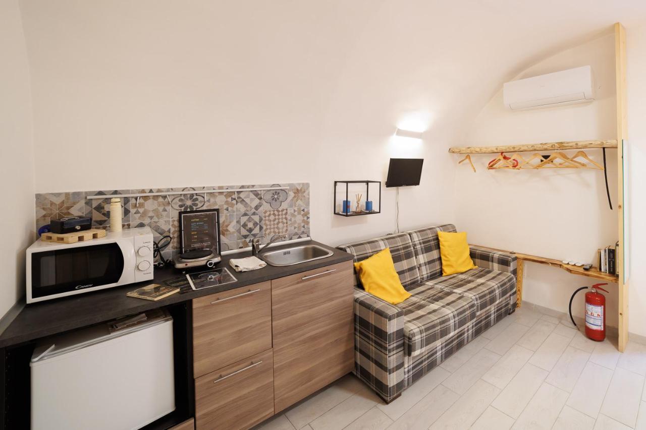 Legno Suite By HouseinNápoly Kültér fotó