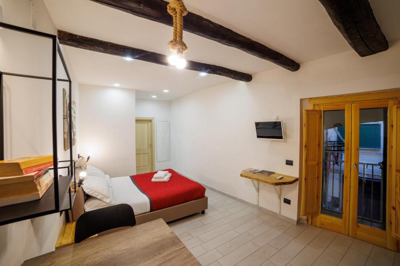 Legno Suite By HouseinNápoly Kültér fotó